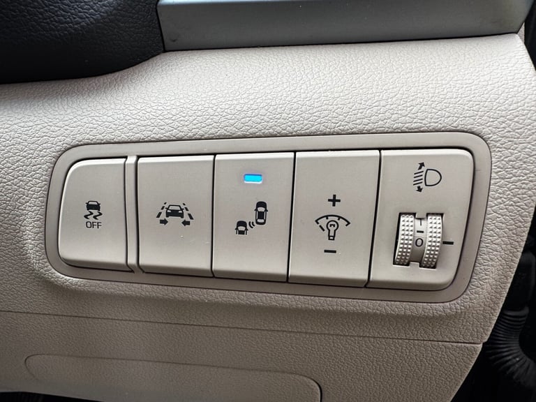 2017 Hyundai TUCSON 1.7 CRDi Blue Drive Premium 5dr 2WD SUV Diesel Manual