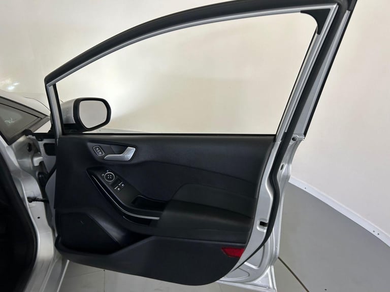 2019 Ford Fiesta 1.0 ZETEC 5d 99 BHP ULEZ COMPLIANT+SAT NAV+ECONOMICAL+ HATCHBACK Petrol Manual