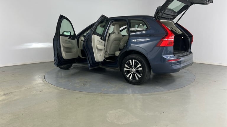 2023 Volvo XC60 Core, B5 AWD Mild hybrid, Petrol Estate Petrol Automatic