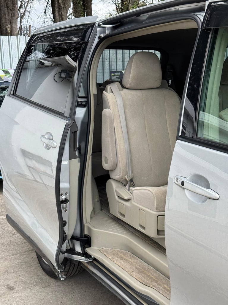 2009 Toyota Estima 2.4 E-FOUR X MPV Petrol/Electric Hybrid Automatic