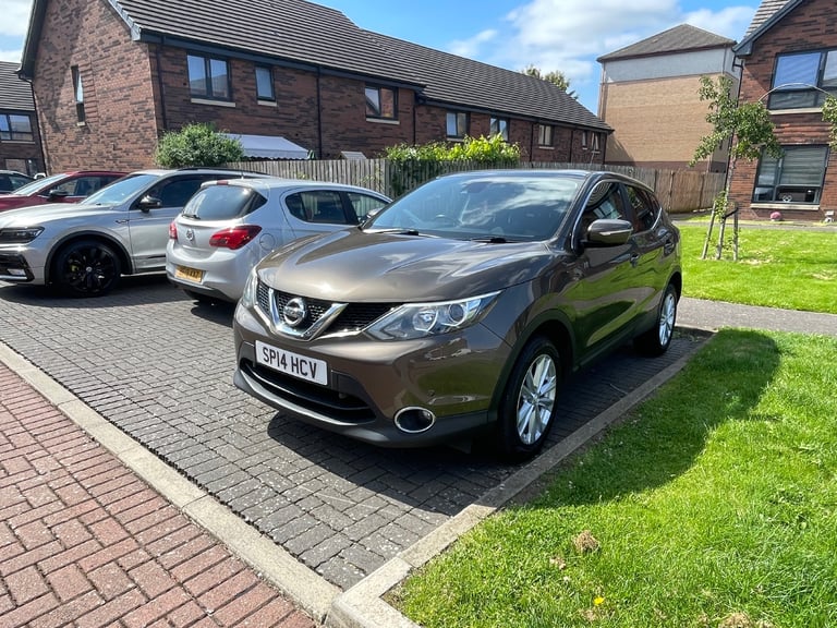 image for Nissan, QASHQAI, Hatchback, 2014, Manual, 1598 (cc), 5 doors
