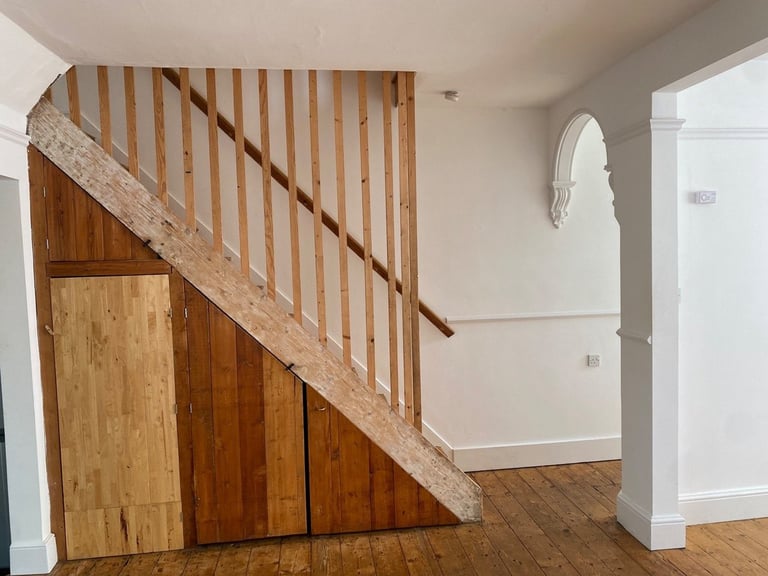 3 bedroom period house in CB1, £2100p/m