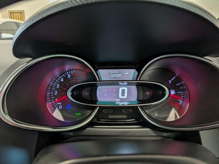 2019 Renault Clio 0.9 TCe Iconic Euro 6 (s/s) 5dr HATCHBACK Petrol Manual