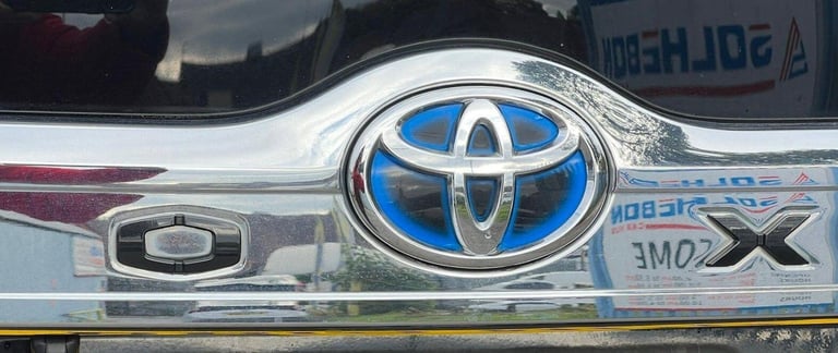 2019 Toyota Voxy Noah Hybrid 1.8 ZWR80 Auto Hybrid