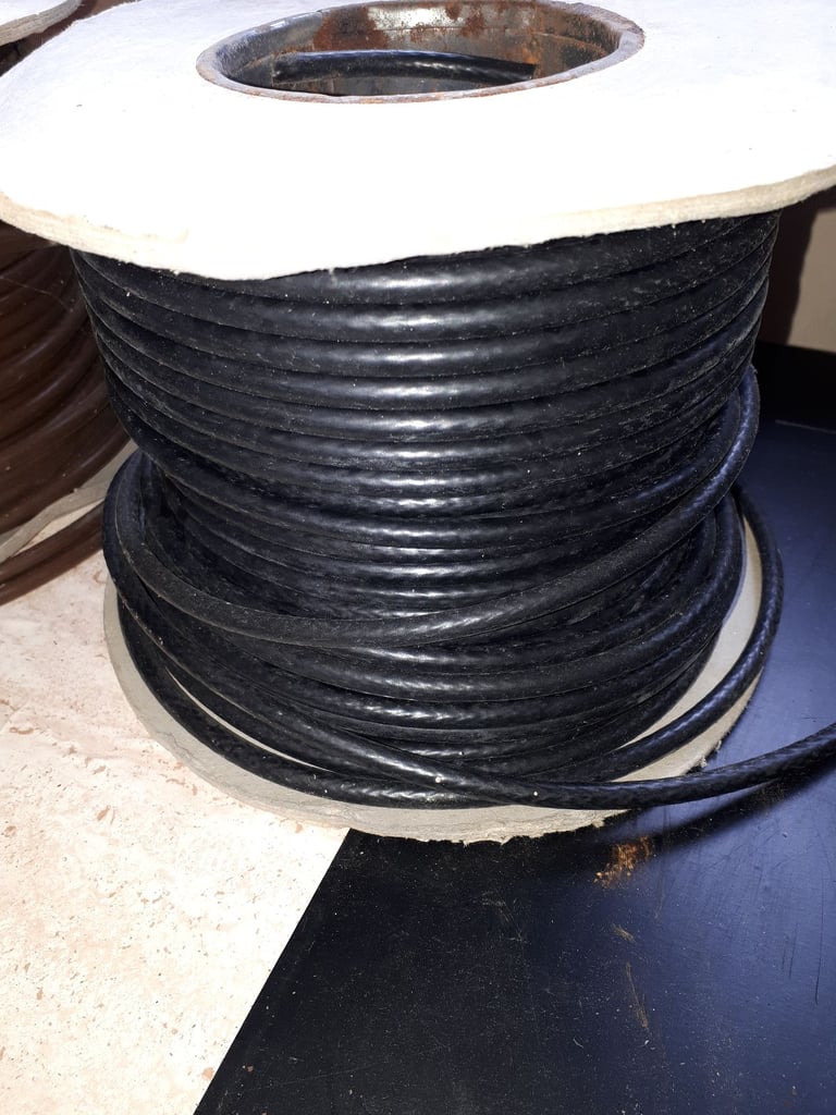 2 drums of coaxial cable suitable for a diy or professional user