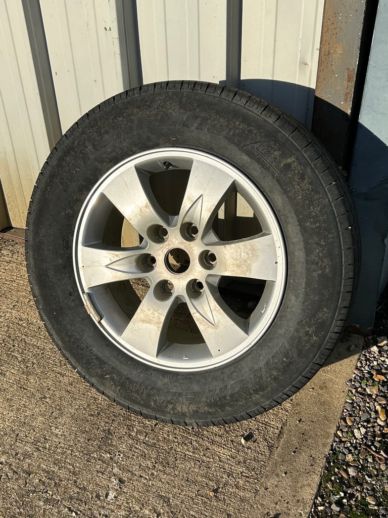 image for Mitsubishi L200 Wheel