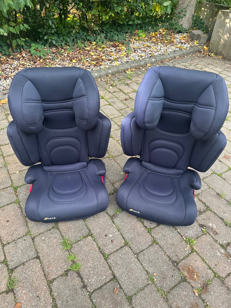 image for 2x isofix car seats