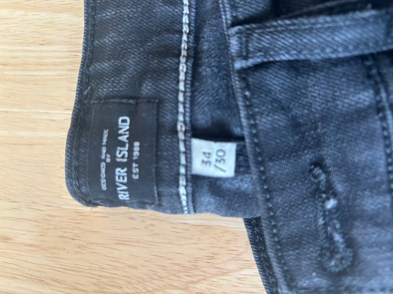 River island Men’s grey jeans