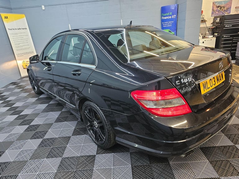 2010 Mercedes-Benz C-Class 1.8 C180 BlueEfficiency Sport Auto Euro 5 4dr SALOON Petrol Automatic