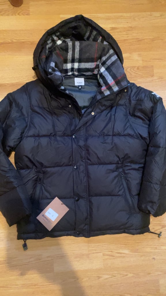 Burberry Puffer Coat Size S 