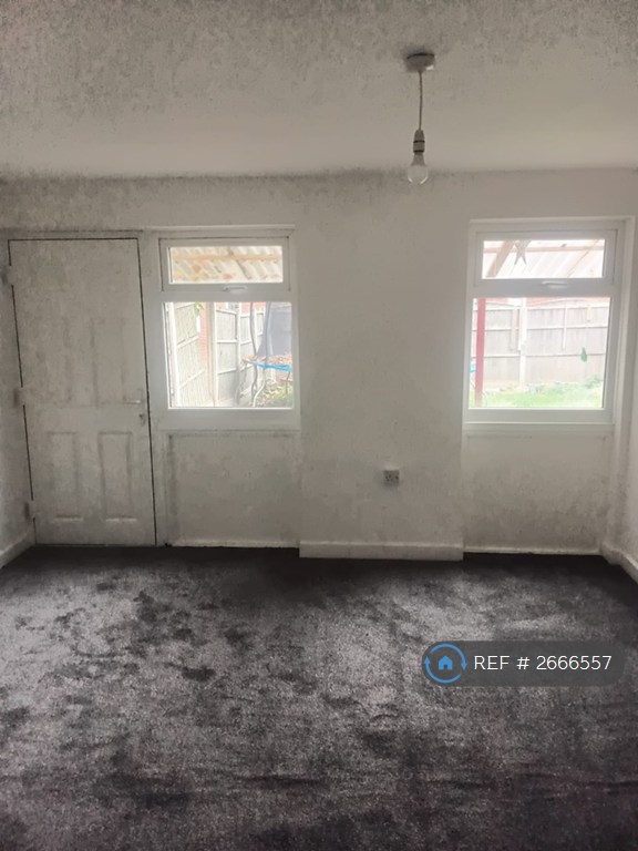 3 bedroom house in Acregate, Skelmersdale, WN8 (3 bed) (#2666557)