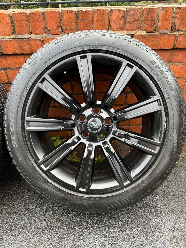 Genuine Range Rover Sport 21” Alloy Wheels & Pirelli Tyres