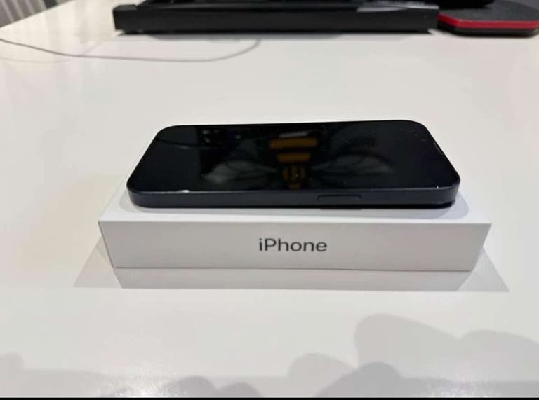 iPhone 14 128GB - Unlocked