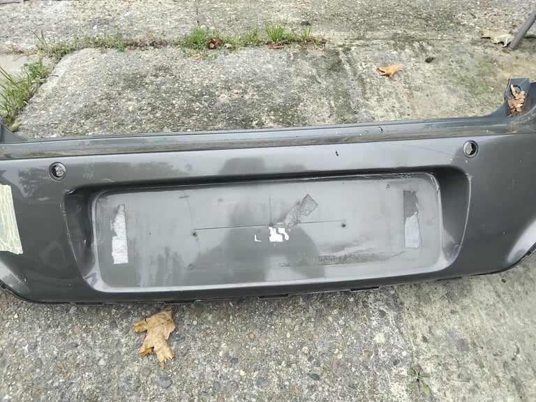 Mini countryman rear bumper. 