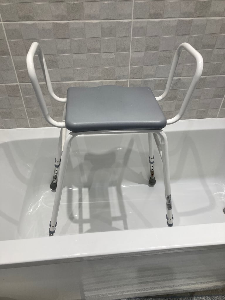 image for Mobility bath seat, adjustable height legs. Bargain £5