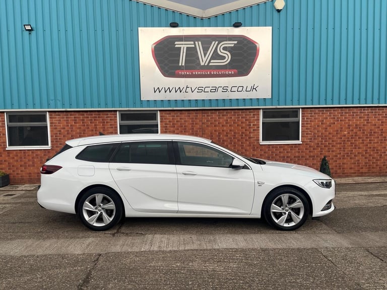 2018 Vauxhall Insignia 2.0 Turbo D BlueInjection SRi Nav Sports Tourer Euro 6 (s/s) 5dr ESTATE Di...