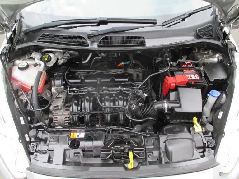 2014 Ford Fiesta 1.25 Zetec Euro 5 5dr HATCHBACK Petrol Manual