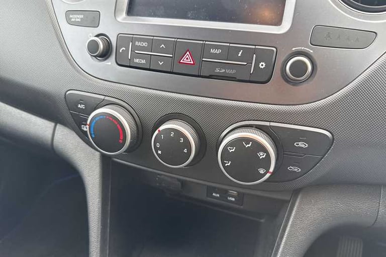 2019 Hyundai i10 1.0 Play Hatchback 5dr Petrol Manual Euro 6 (67 ps) Hatchback Petrol Manual