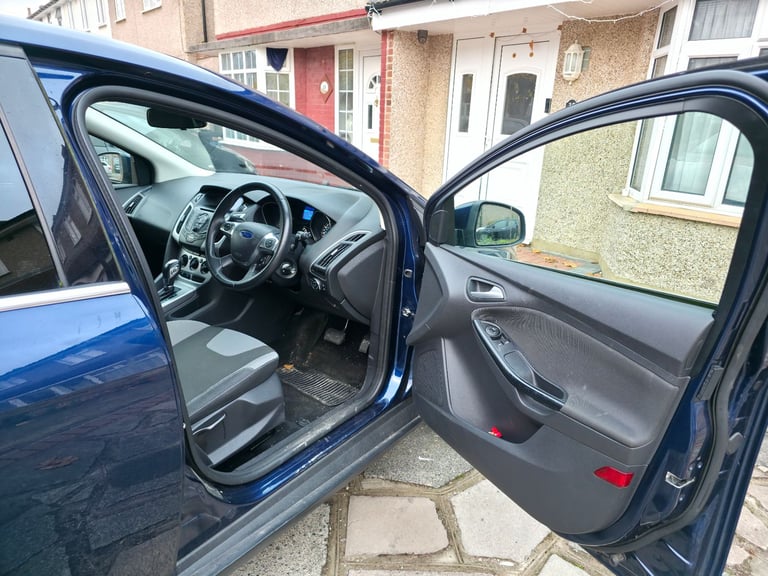 Ford, FOCUS, Hatchback, 2012, Semi-Auto, 1596 (cc), 5 doors