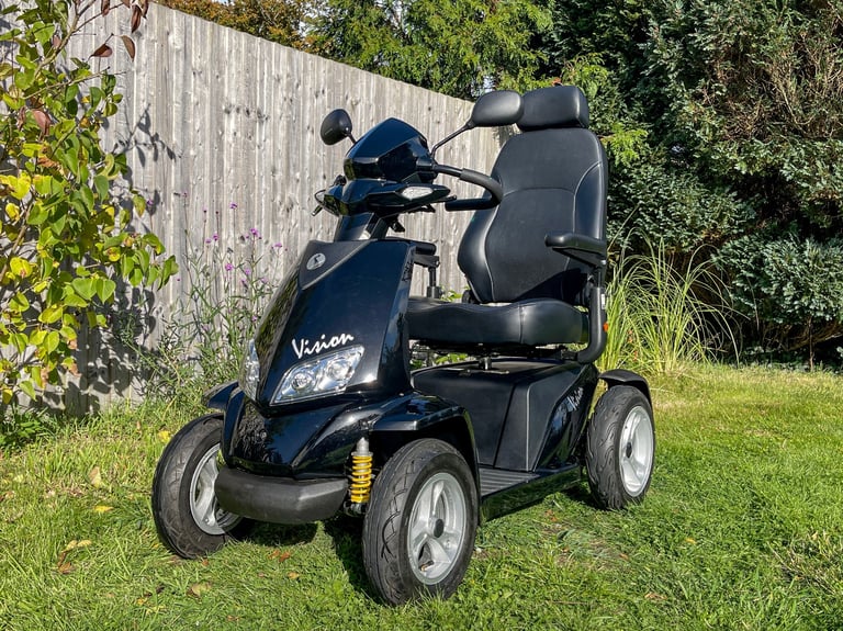 Rascal Vision 8mph Mobility Scooter 100% BATTERIES Only 0.9 Hours Use! Was £3995