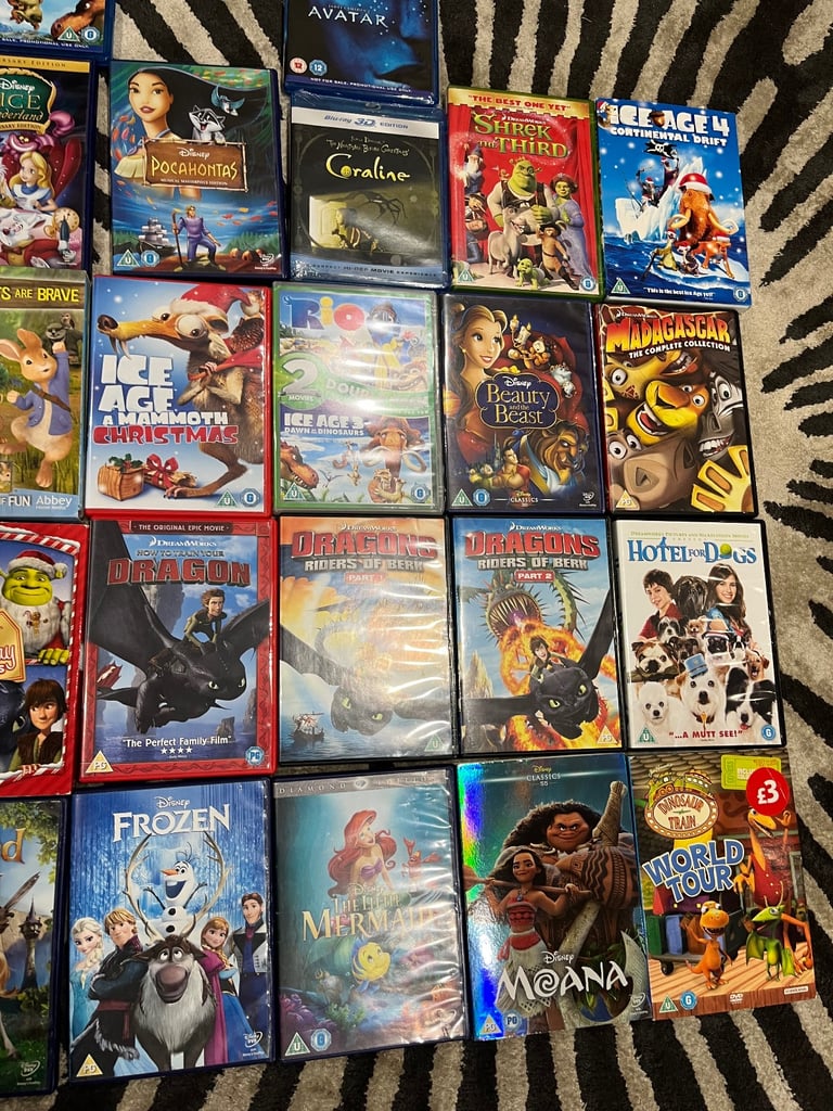Children’s dvd bundle (30)