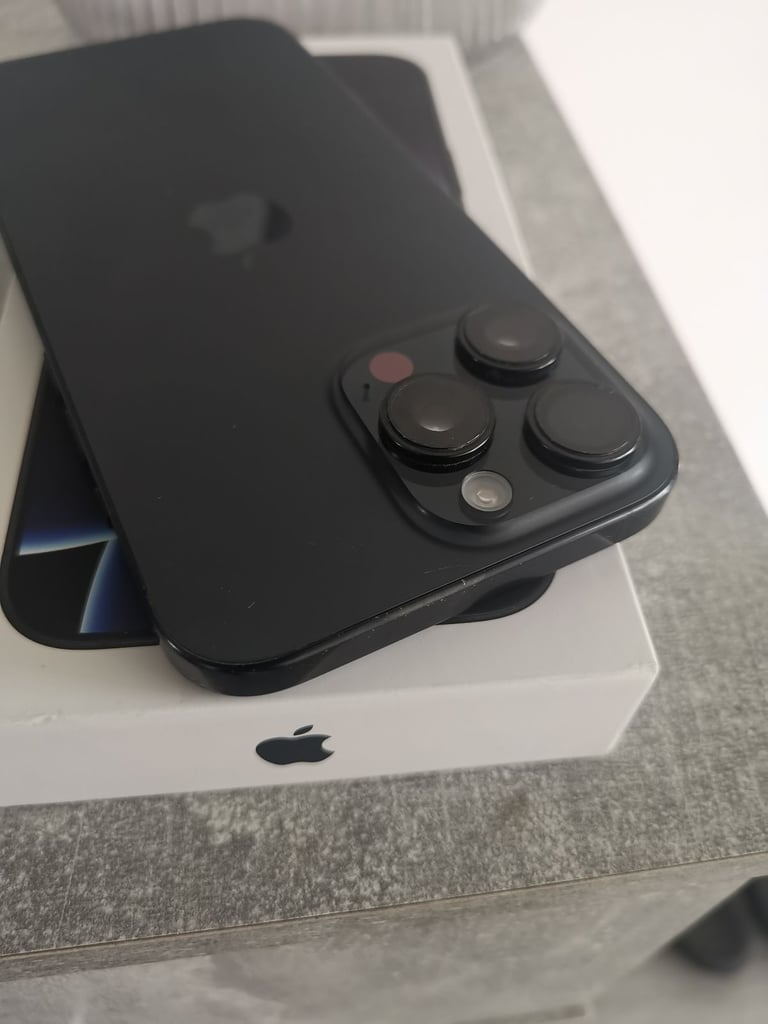 IPhone 16 Pro max 256gb unlocked