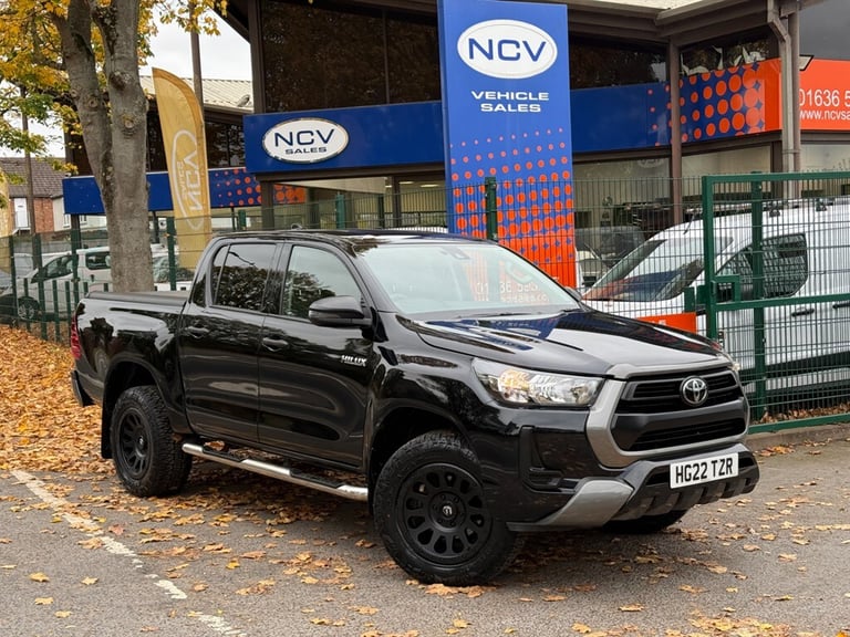 image for 2022 Toyota Hilux ACTIVE 4WD D-4D DCB BLACK ROLLER TOP Pick Up Diesel Manual