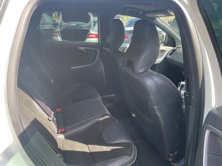 2015 Volvo XC60 D4 [190] R DESIGN Nav 5dr ESTATE Diesel Manual