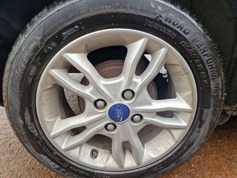 2015 Ford Fiesta 1.0T EcoBoost Zetec Euro 5 (s/s) 5dr Petrol