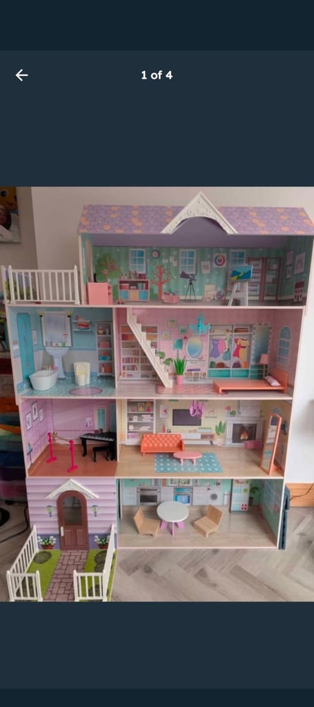 Wooden Doll House 4 Stories Bargain! Retail Price £129.99!