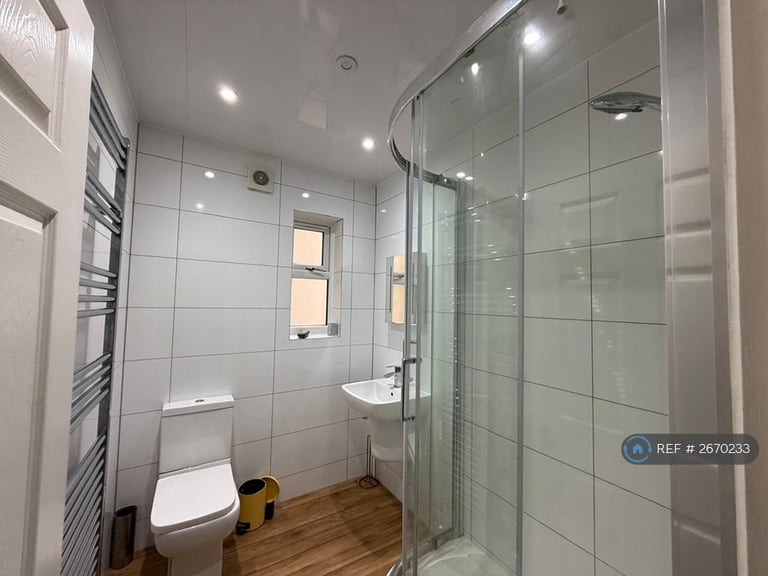 9 bedroom house in Wilmslow Road, Manchester, M20 (9 bed) (#2670233)