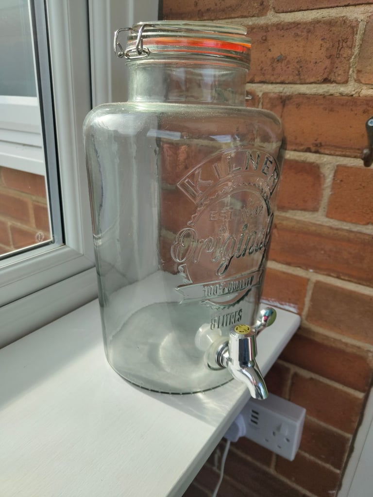 image for Kilner Glass Clip Top Round Drinks Dispenser (8 litres)