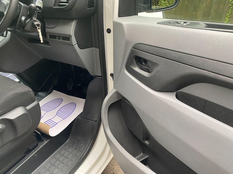 2017 Peugeot Expert 1.6 BlueHDi 1000 S Standard Panel Van MWB Euro 6 6dr PANEL VAN Diesel Manual