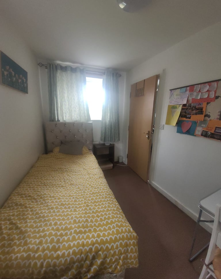 4 bedroom two new houses with a security car park 