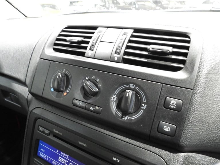 2010 60 SKODA FABIA 1.2 TSI SE HATCHBACK 5DR PETROL DSG EURO 5 (105 PS)