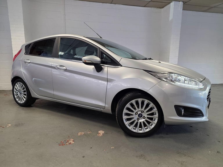  Ford Fiesta 1.6 Titanium Powershift Euro 5 5dr Petrol Automatic