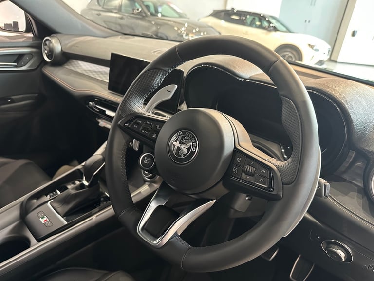 2025 Alfa Romeo Tonale 1.3 PHEV Veloce 5dr Auto Hatchback Petrol Parallel PHEV Automatic