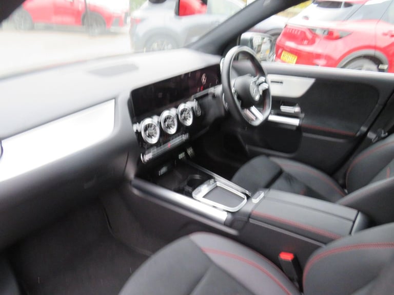 2024 Mercedes-Benz GLA 2.0 GLA220d AMG Line (Premium) SUV 5dr Diesel 8G-DCT 4MATIC Euro 6 (s/s) (...