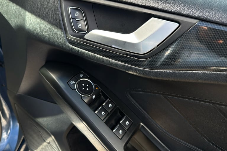  Ford Focus 1.0t Ecoboost St Line Hatchback 5dr Petrol Manual Euro 6 s/s 125 Ps