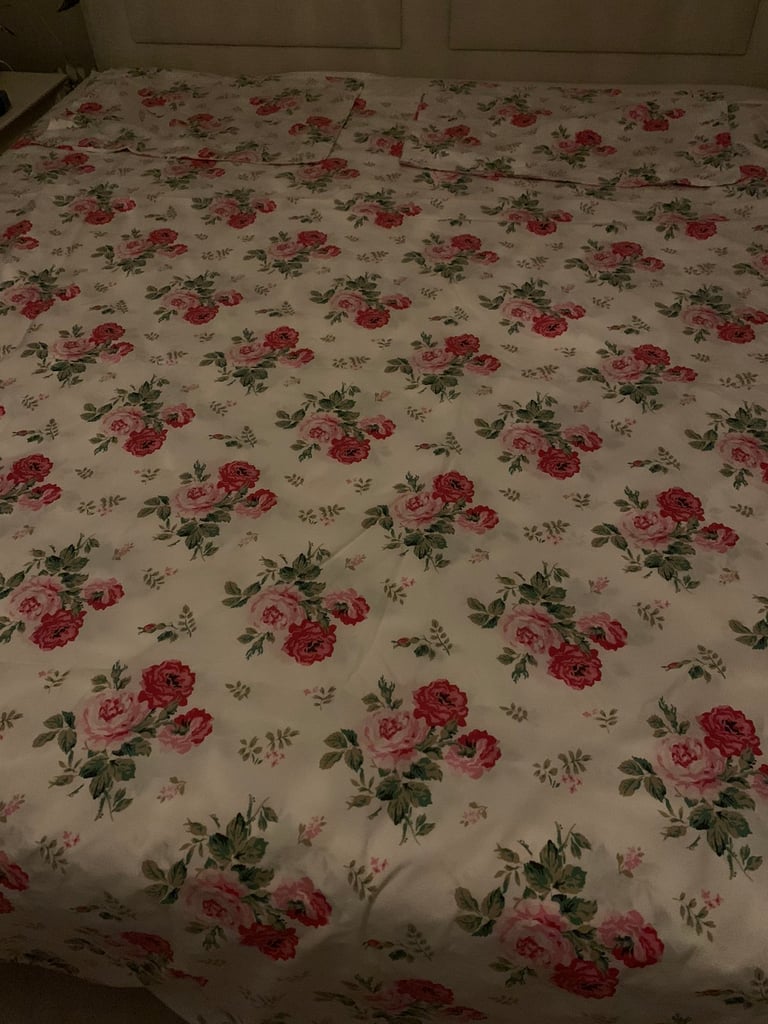 Cath Kidston king sized quilt cover and 2 pillow cases 