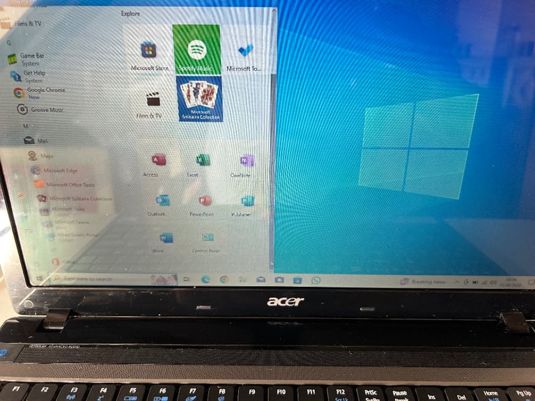 4GB Acer HD Laptop 128GB SSD.Window10,Office,ready
