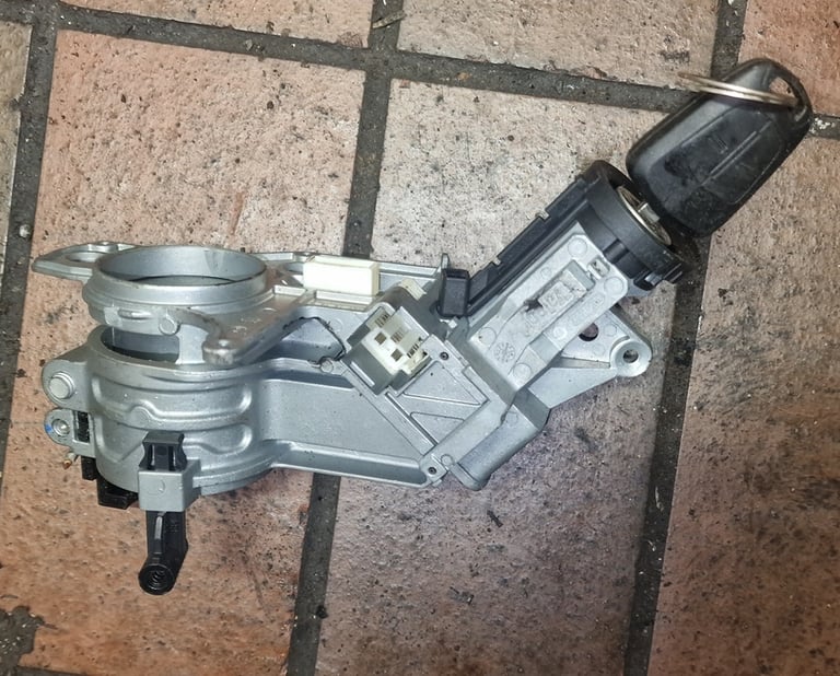 Vauxhall Astra H Ignition Barrel And Key 2008