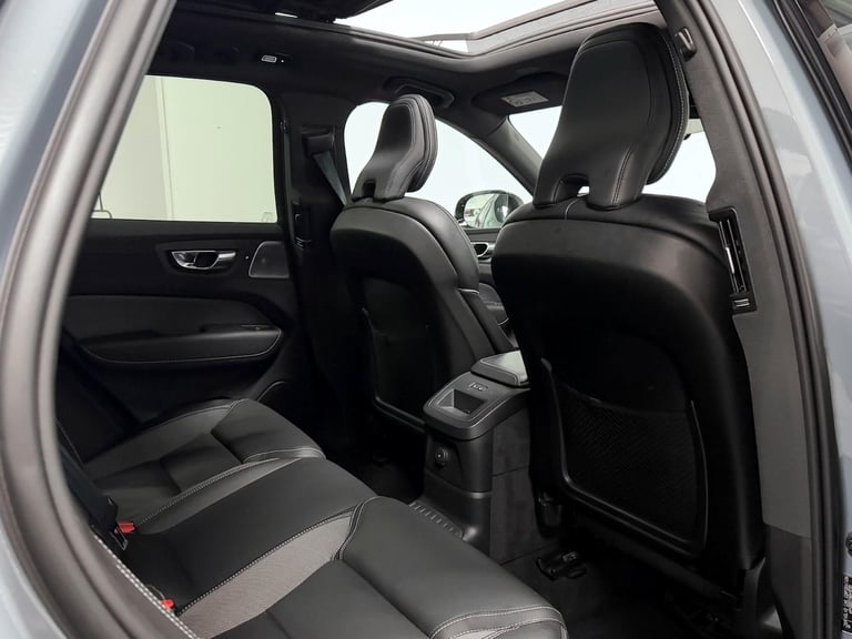 2021 Volvo XC60 R-Design Pro T8 AWD (390 hp) Auto ESTATE Petrol/Electric Hybrid Automatic