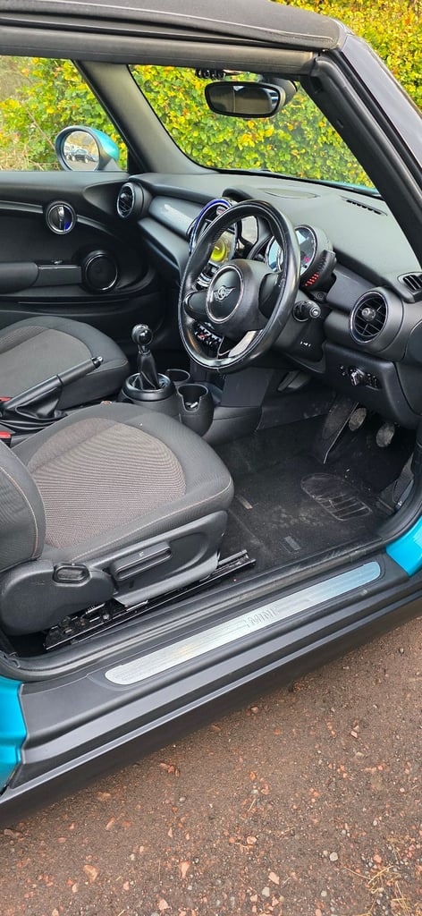 Mini, CONVERTIBLE, Convertible, 2016, Manual, 1499 (cc), 2 doors