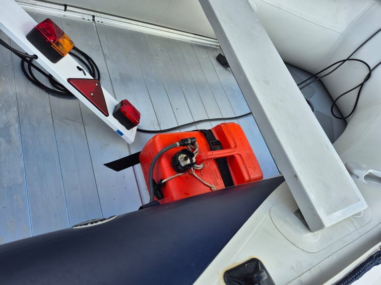 Honwave t40 with Honda 20hp engine and trailer