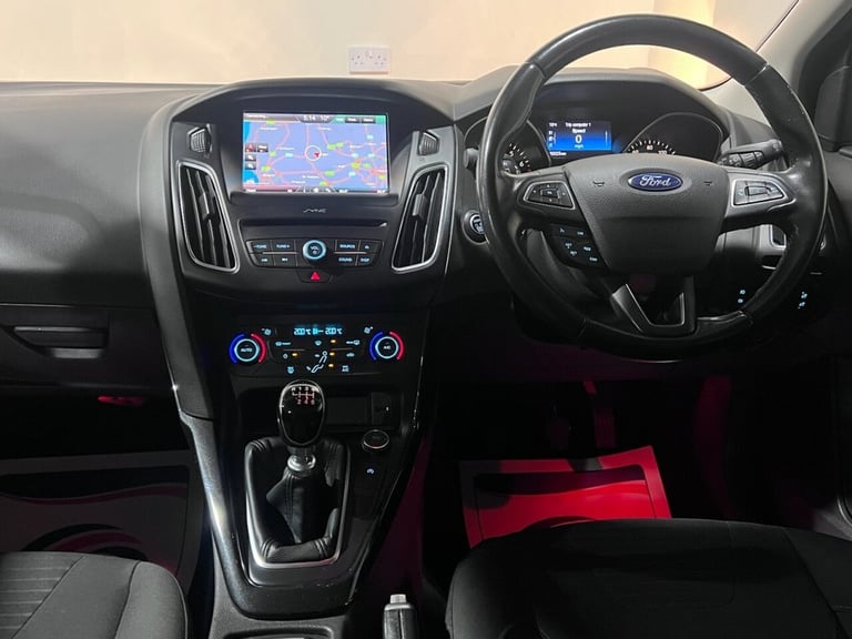 2016 Ford Focus 1.0 EcoBoost 125 Titanium 5dr HATCHBACK PETROL Manual