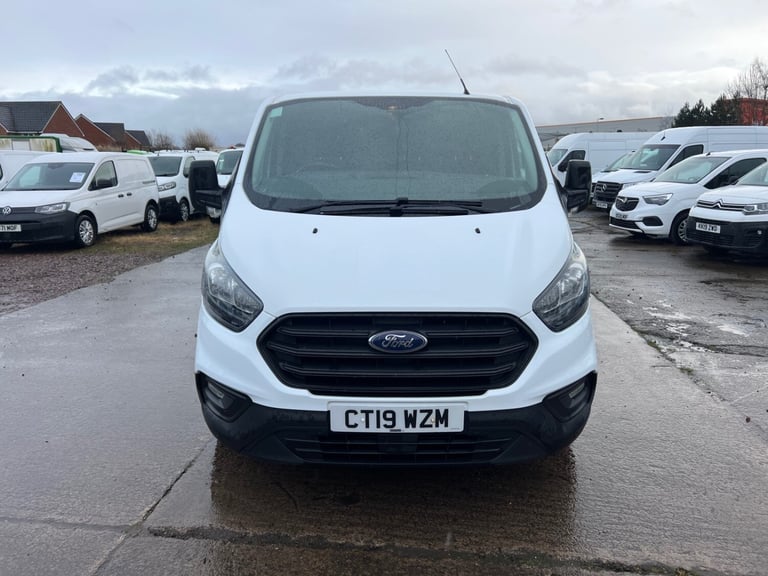 2019 Ford Transit Custom 2.0 TDCi 300/105ps Low Roof Van L2 PANEL VAN Diesel Manual