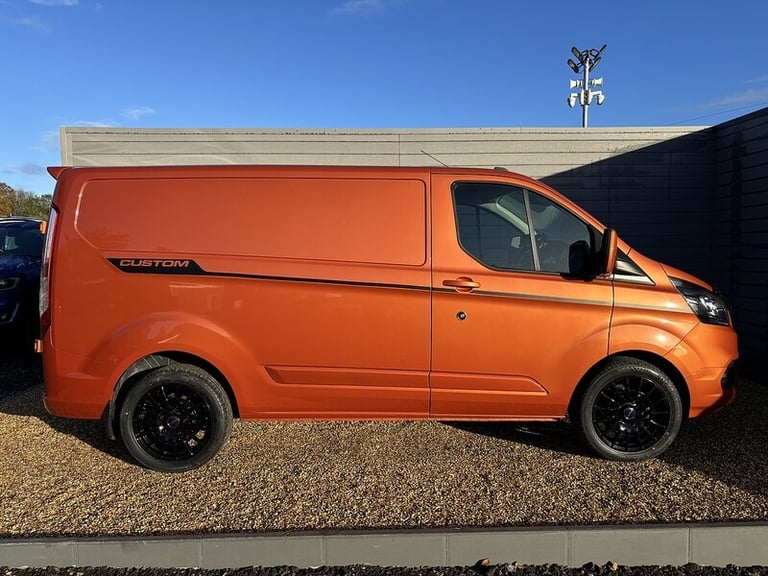 2020 Ford Transit Custom 2.0 EcoBlue 130ps Low Roof Limited Van PANEL VAN DIESEL Manual