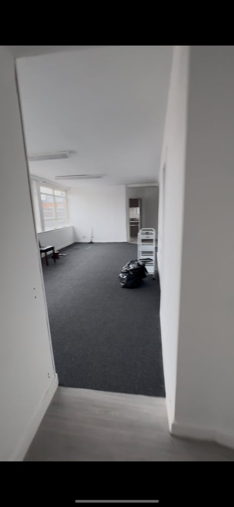 Commercial Property To-Let Hamilton Town Center