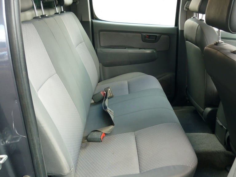 2013 Toyota Hilux HL2 D/Cab Pick Up 2.5 D-4D 4WD 144 PICK UP Diesel Manual